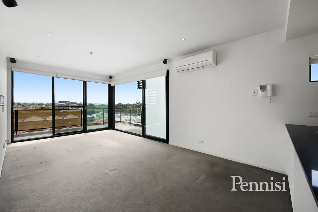 FOR LEASE BY PENNISI