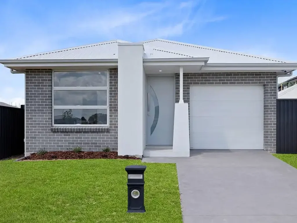 Modern Family Living in the Heart of Cobbitty