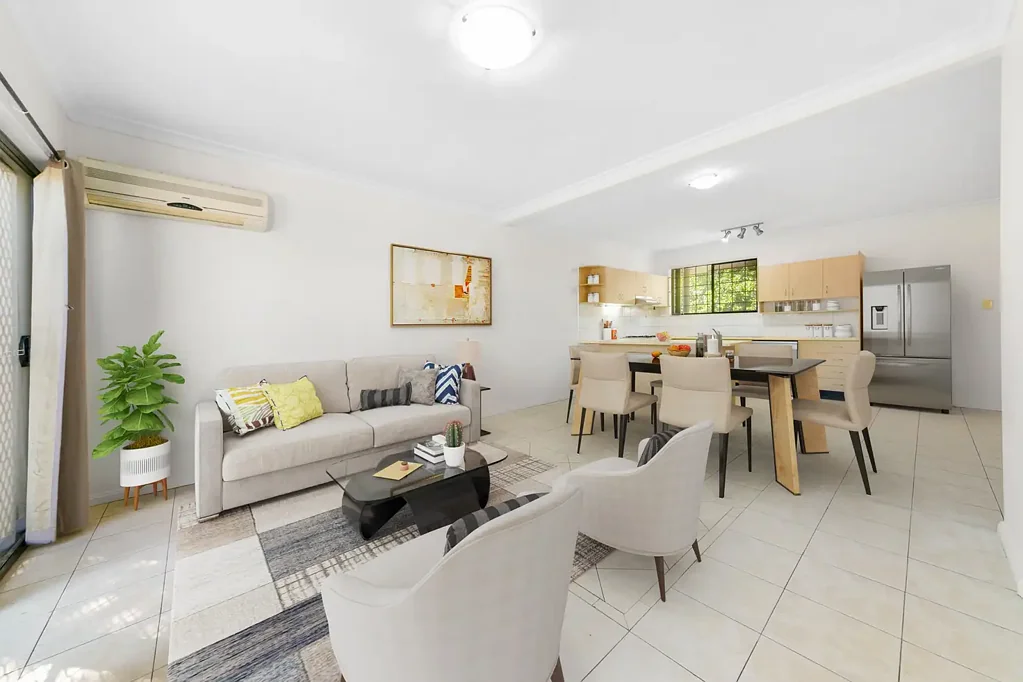2 Bedroom Townhouse with Gas Cooking and Air-conditioning