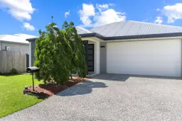 9 Porcupine Way, Mount Peter