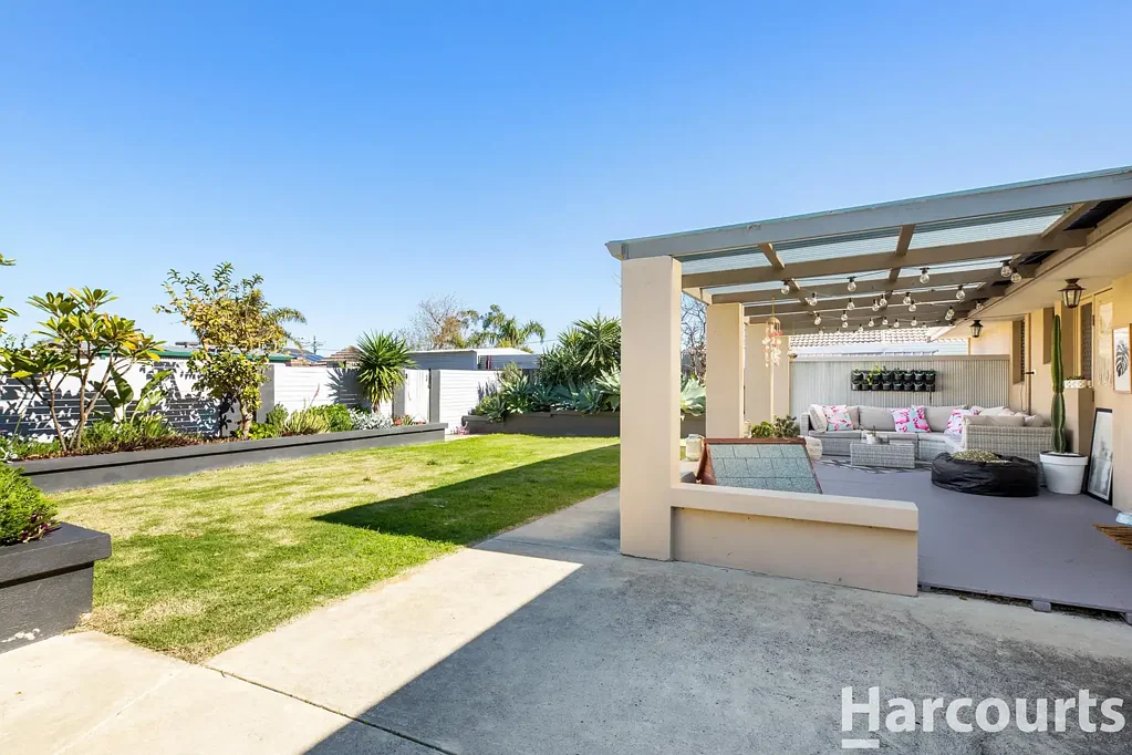 Pool and large outdoor entertaining