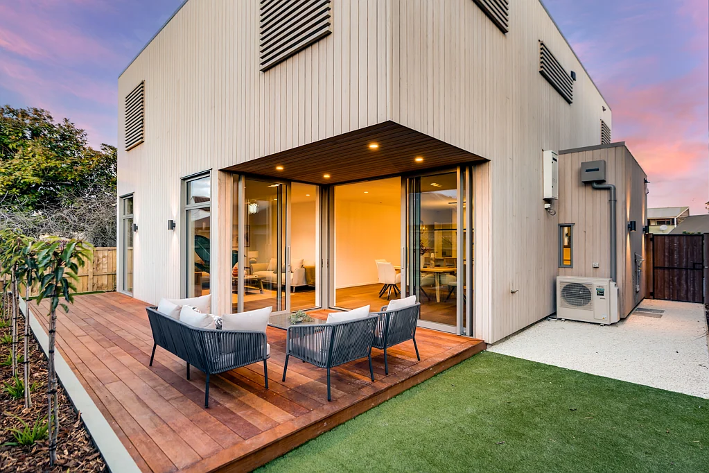 Saint Albans 4房  Architectural and Stand-alone! Unique and elegant