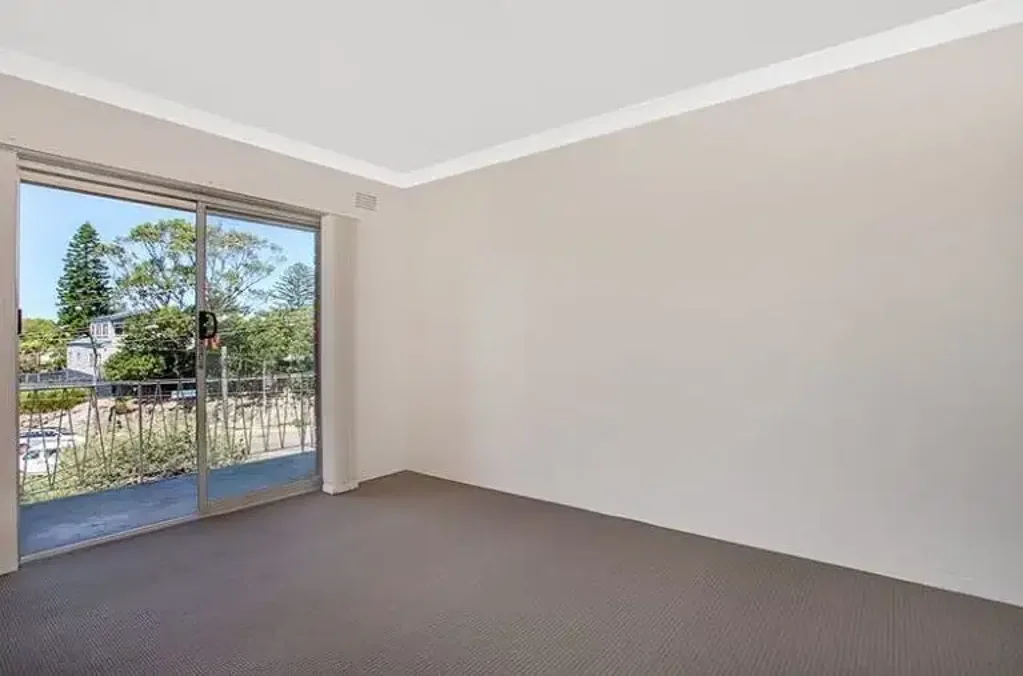 Charming 2-Bedroom Apartment in Freshwater