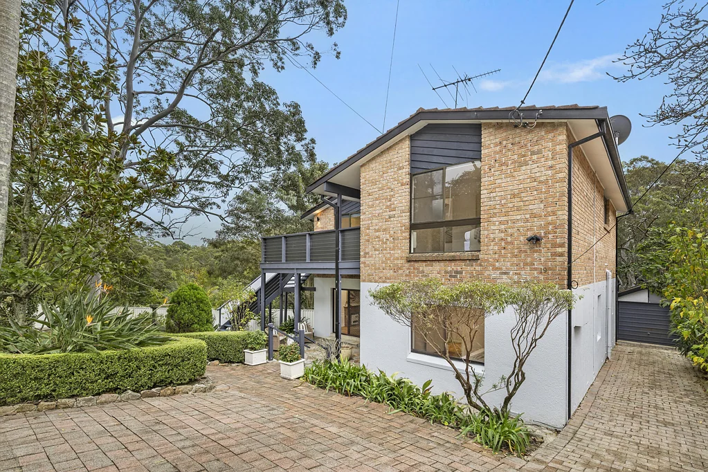 Lane Cove 4कमरा Elevated bushland living with dual-residence flexibility