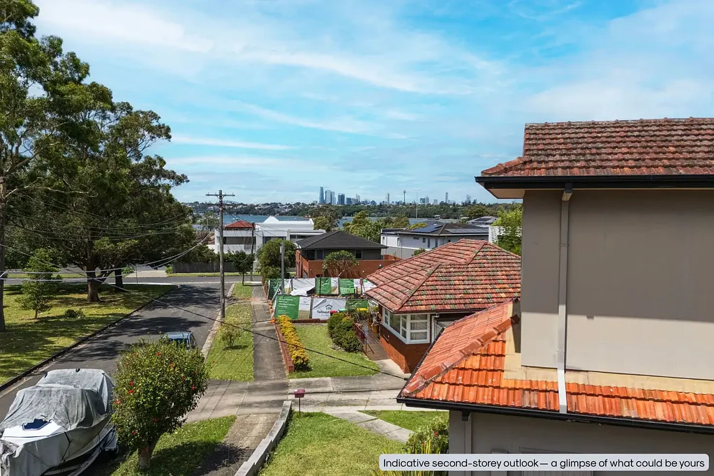 5 Cairns Avenue, Rodd Point, NSW 2046