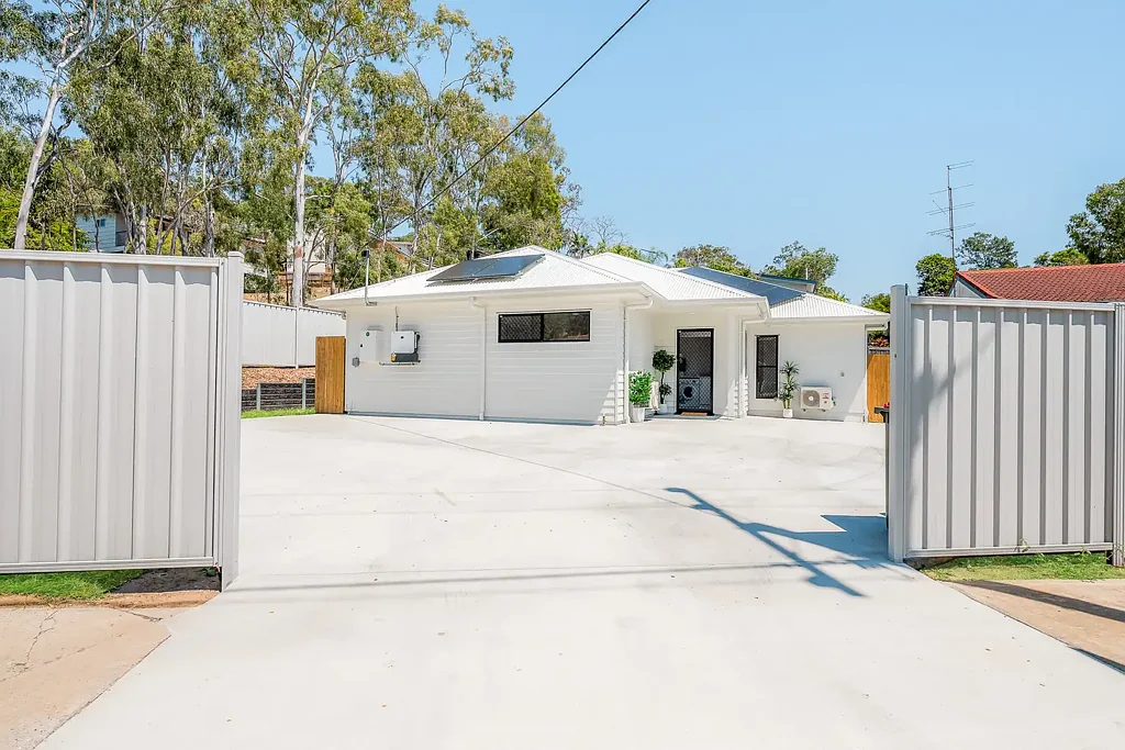 NO UTILITY BILL? NO WORRIES! ALL-INCLUSIVE STUDIO APARTMENTS IN THE HEART OF WEST GLADSTONE