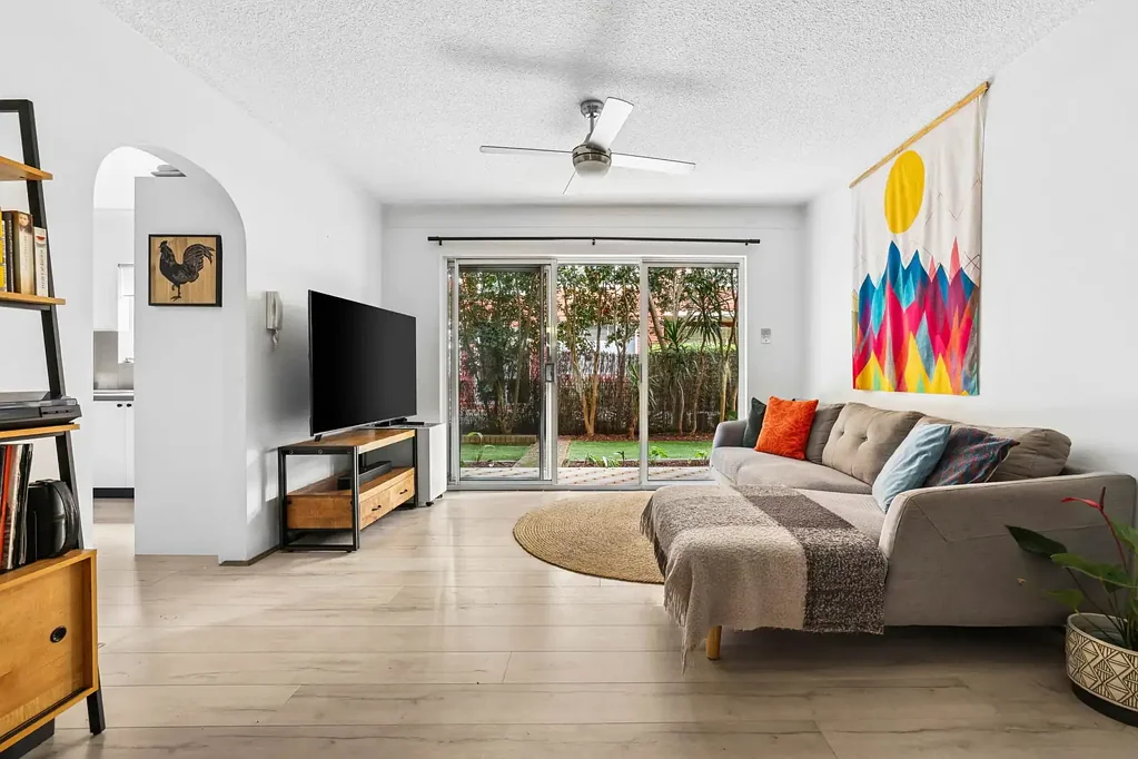 2/8 Chandos Street, Ashfield, NSW 2131