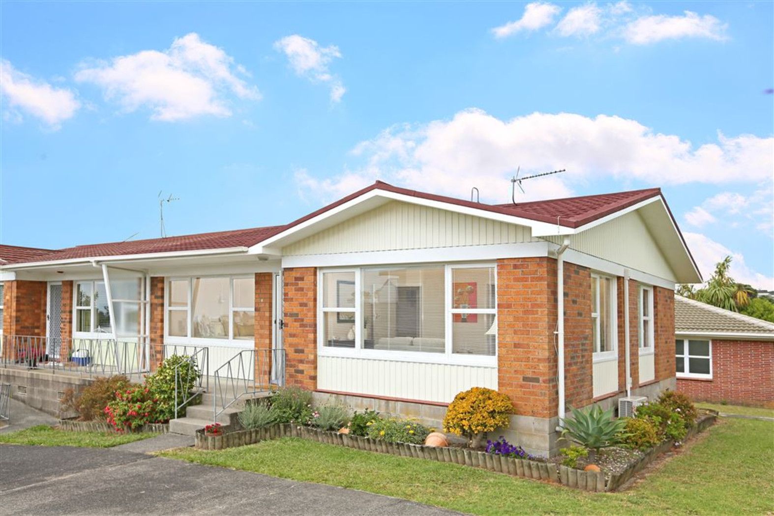 1/55 Manhattan Heights, Glendene, Auckland - Waitakere, 2 phòng ngủ, 1 phòng tắm