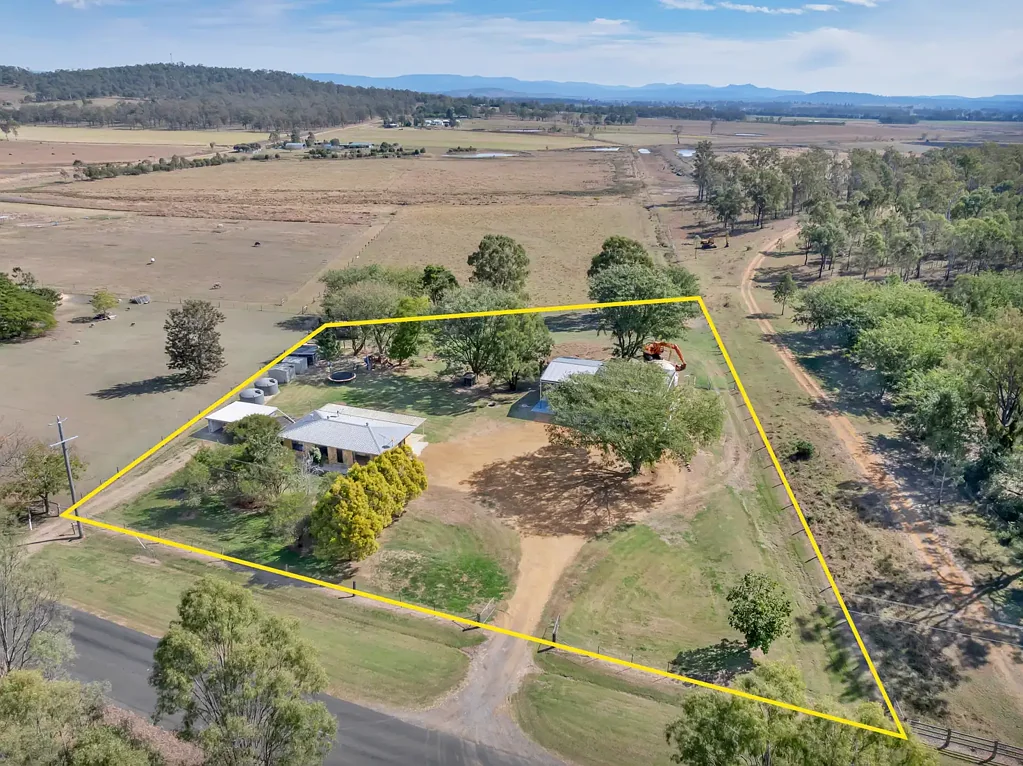 Munbilla 3房 经济实惠的乡村地产，适合初次置业者或寻求小户型者 Affordable Acreage for the Beginner or the Downsizer