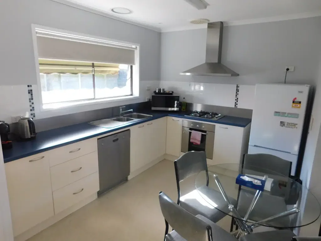 FULLY FURNISHED!
