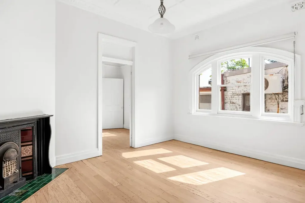 Freestanding house in premier lifestyle pocket