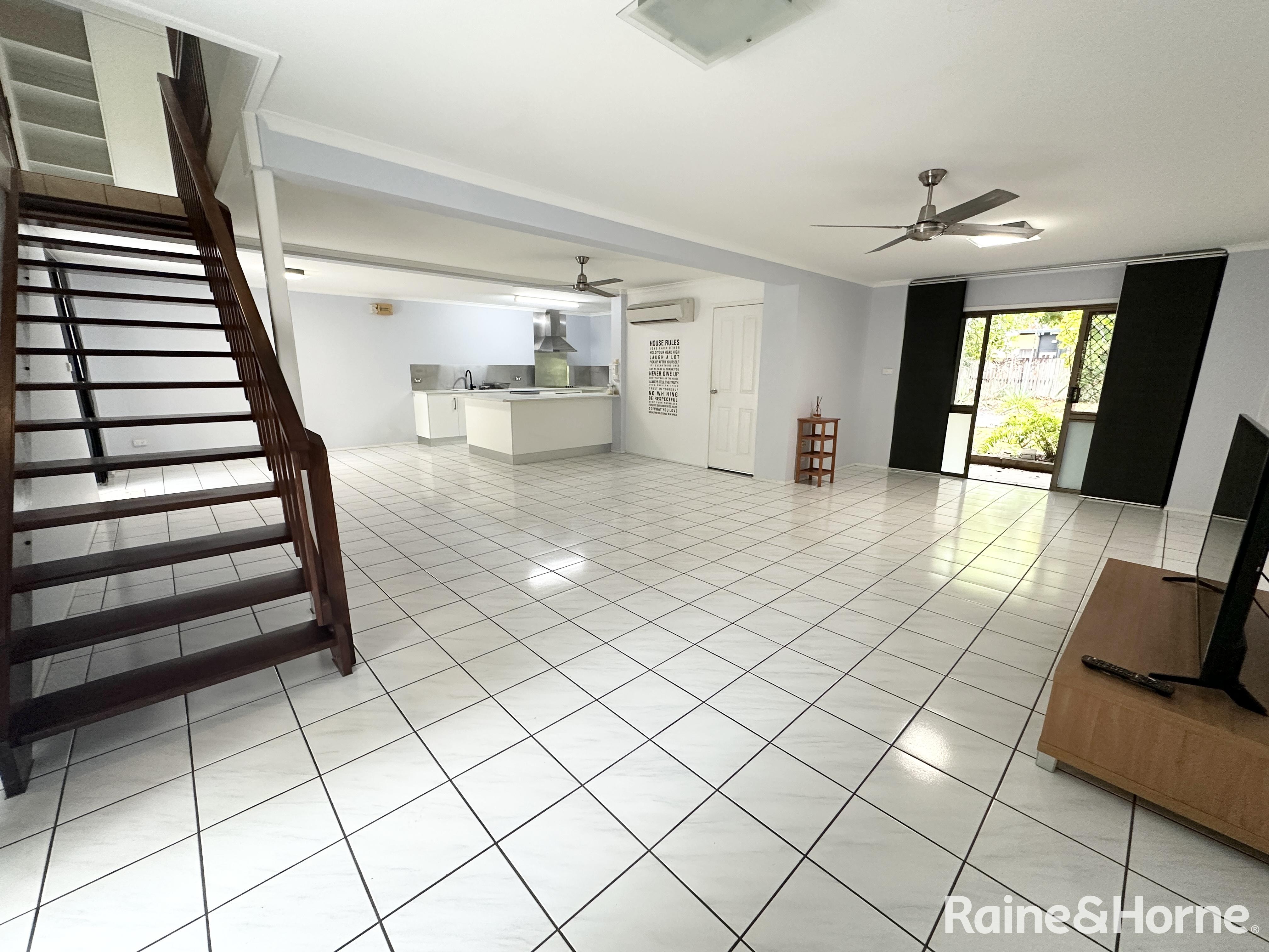 CASCADES 1 BLAKE ST, PORT DOUGLAS QLD 4877, 0 Kuwarto, 0 Banyo, Unit