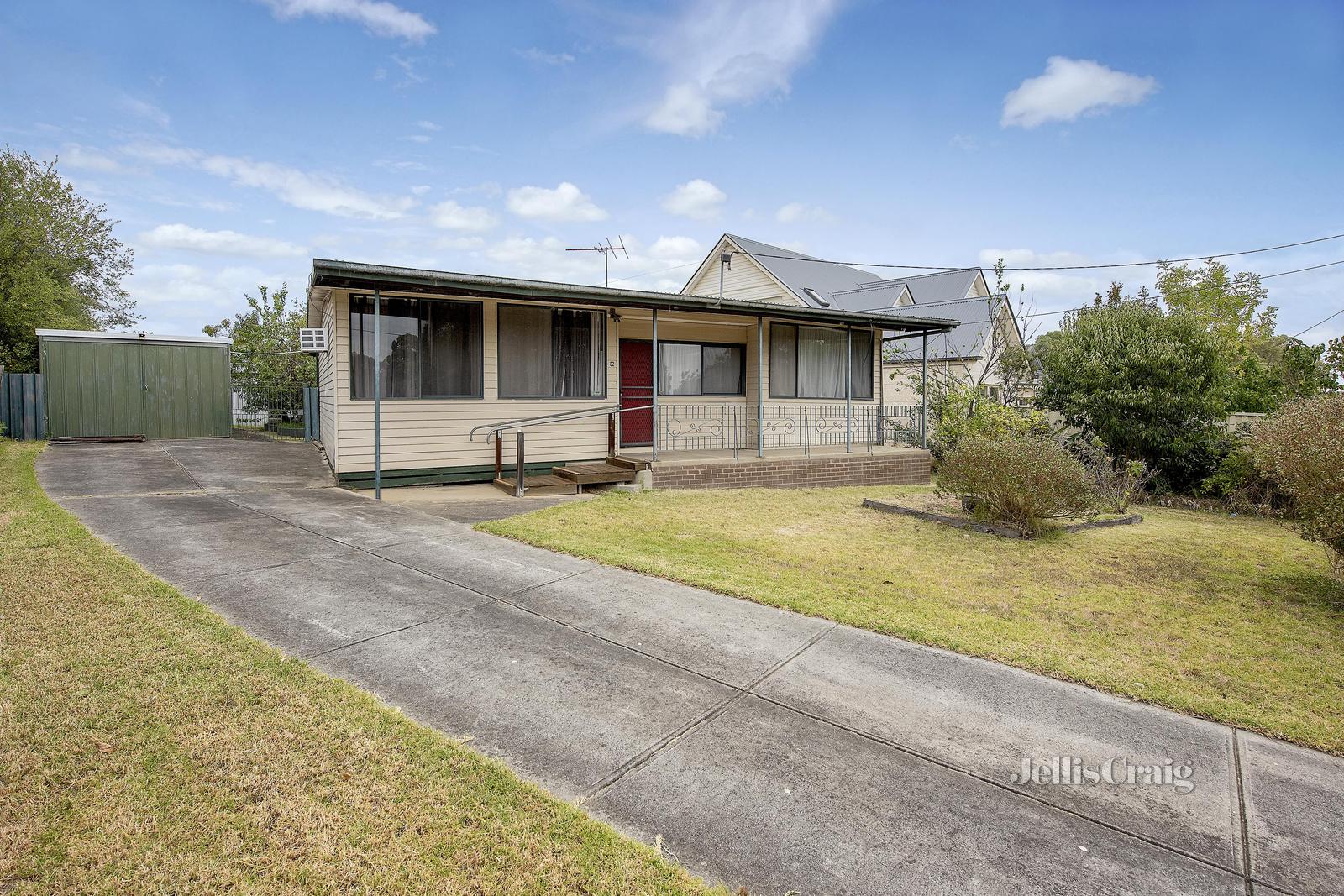 32 COVENTRY ST, MONTMORENCY VIC 3094, 0 Kuwarto, 0 Banyo, House