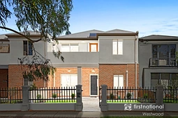 11 Sunny Lane, Point Cook