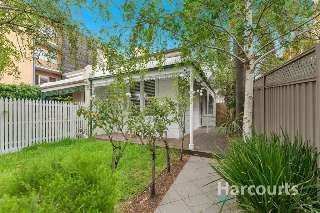 Charming Middle Park Home Awaits You