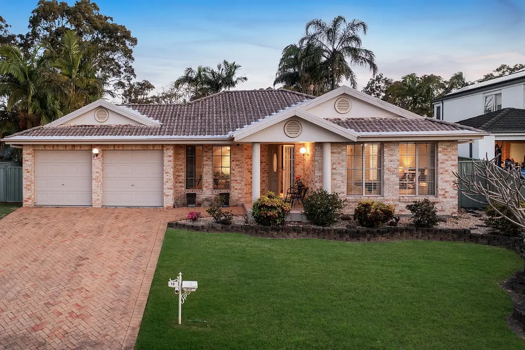 10 Chester Close, Kanwal, NSW 2259