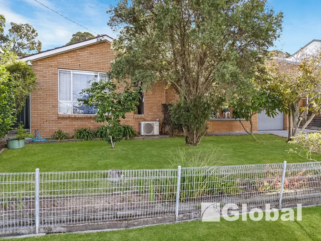 Spacious Home in a Highly Sought-After Warners Bay Location