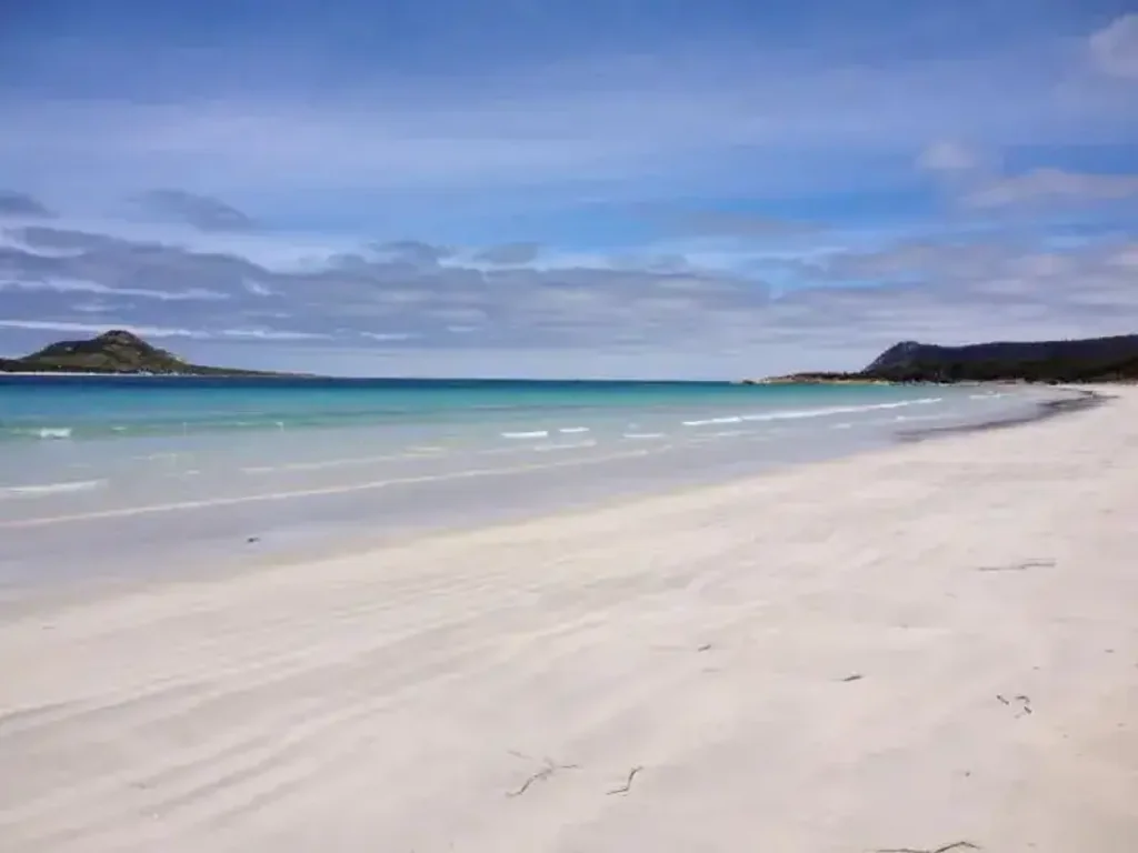 Leeka  Beachfront Acres Paradise