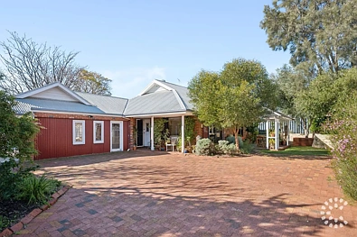 Hilton 3 Slaapkamer Leafy Three Bedroom Hilton Retreat - Endlessly Versatile with Energy Efficient Features