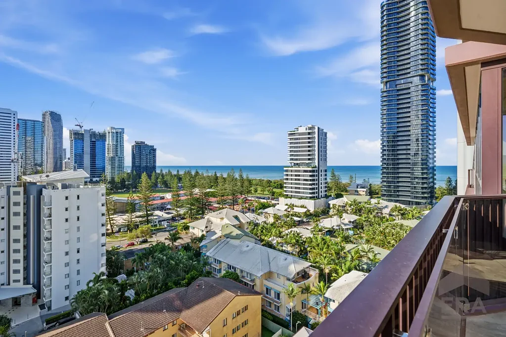 Mermaid Beach 2房  Beachside Two-Bedroom Apartment In the Newly Completed Yves Residences