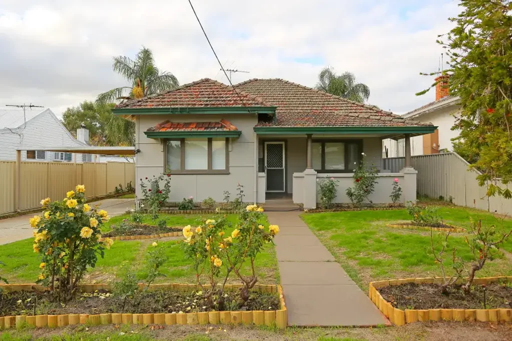 Ascot 2બેડરૂમ Charming 2-Bedroom Character Home in a Great Location