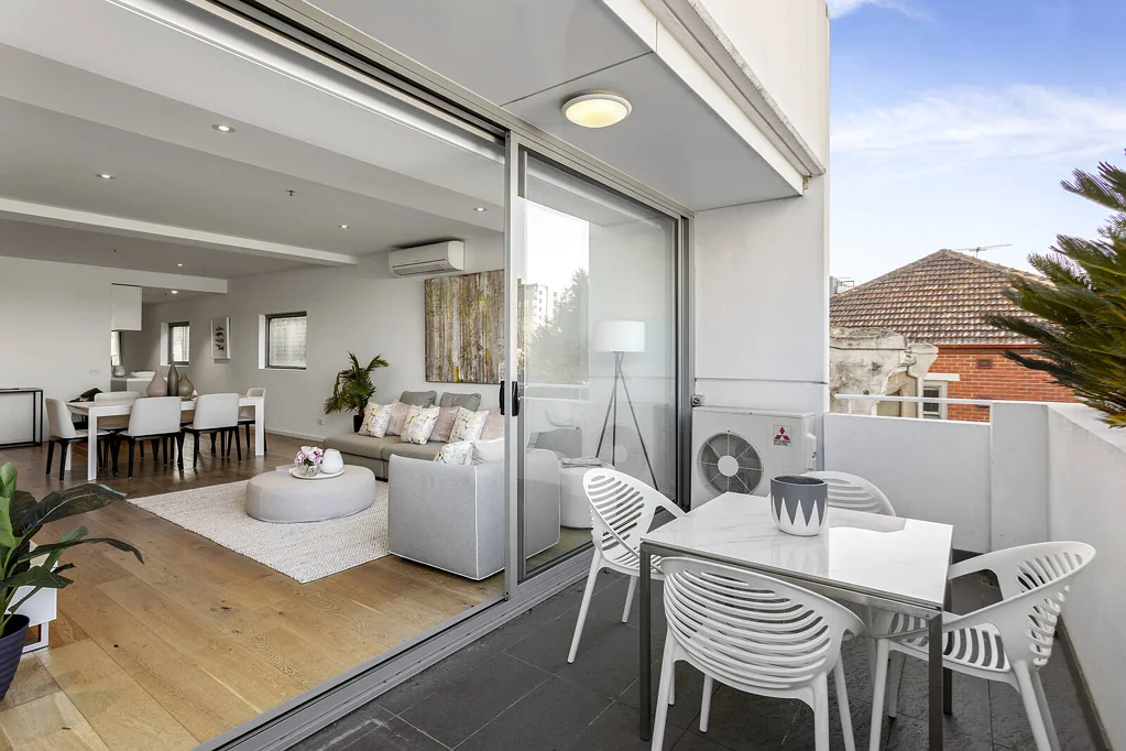 Collingwood 3બેડરૂમ Space, light and exceptional value in premier position
