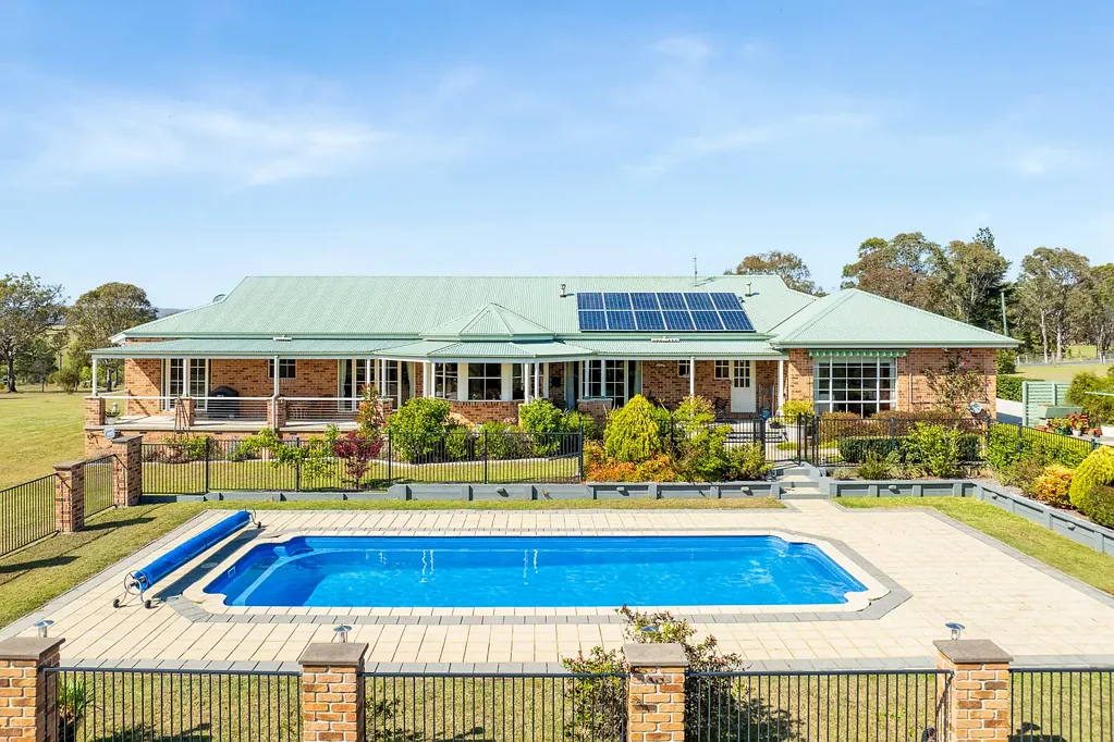 8 Mountain View Road, Moruya, NSW 2537