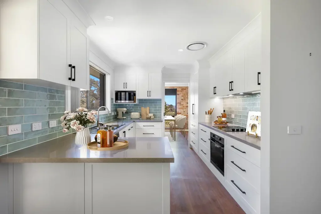 Cambewarra  Stunning Outlook, Freshly Renovated Home