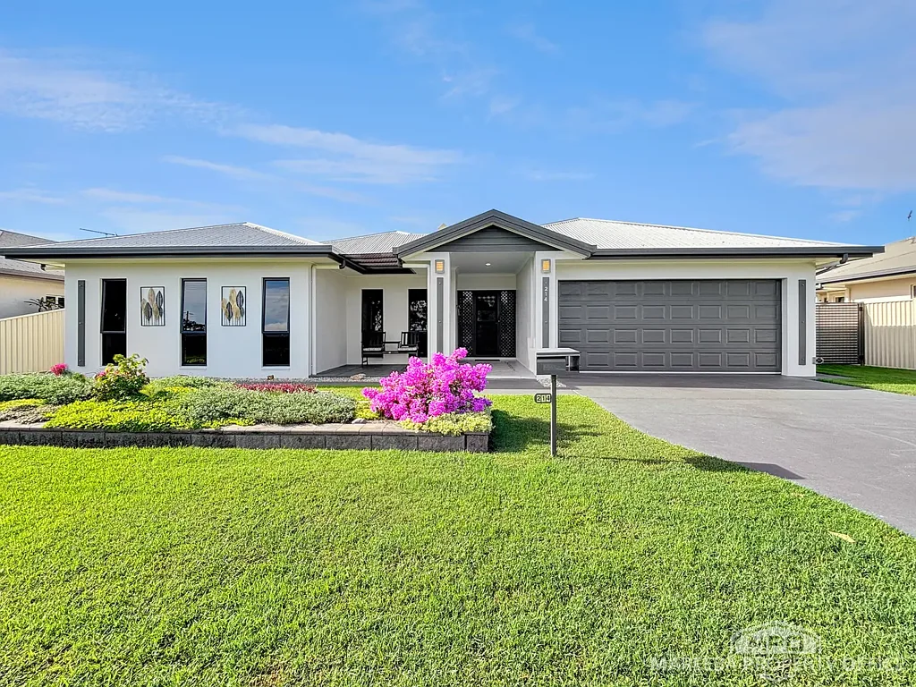 Mareeba 4Moenga STYLISH, SPACIOUS HOME WITH EXTRAS!