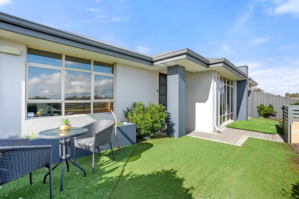 Baldivis 4Kwarto Stylish Family Living in a Location That Has It All