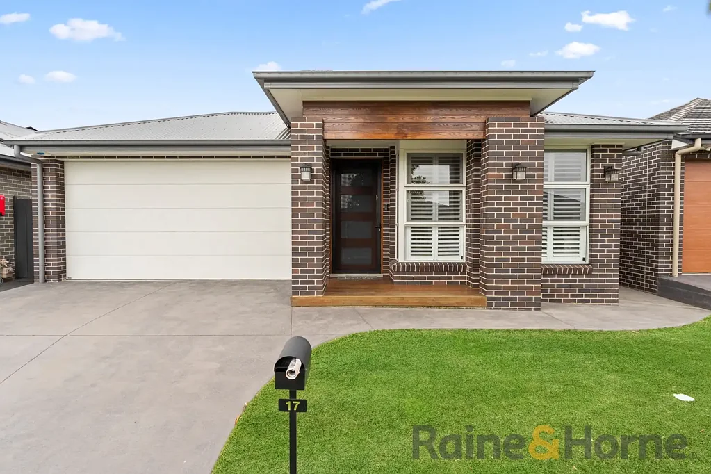 17 Glendiver Street, Gledswood Hills, NSW 2557