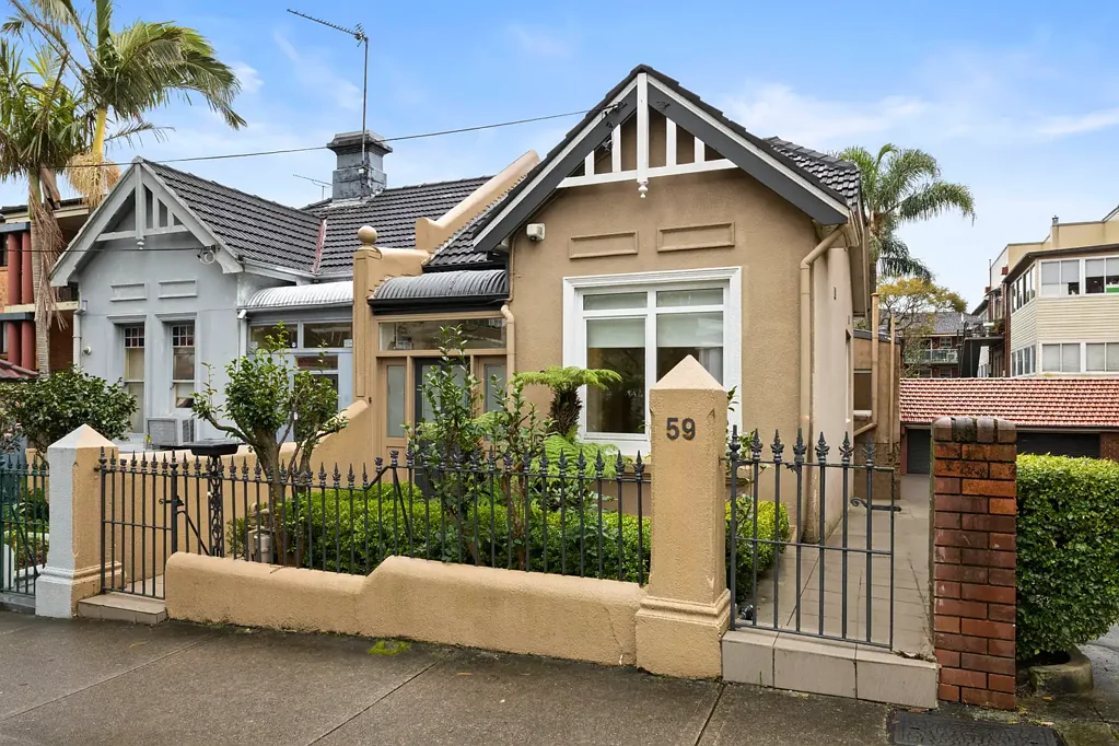 Randwick 4ห้องนอน Elegant Family Home in Prime Location