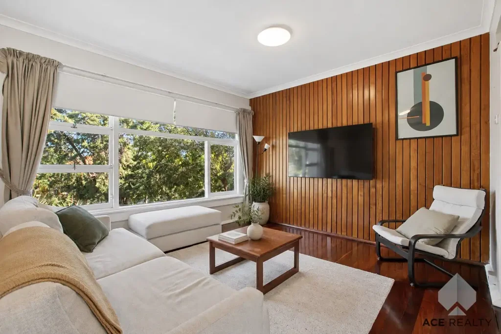 Applecross 2 Bedroom RARE ART DECO CHARM MEETS A PREMIUM RIVERSIDE LIFESTYLE