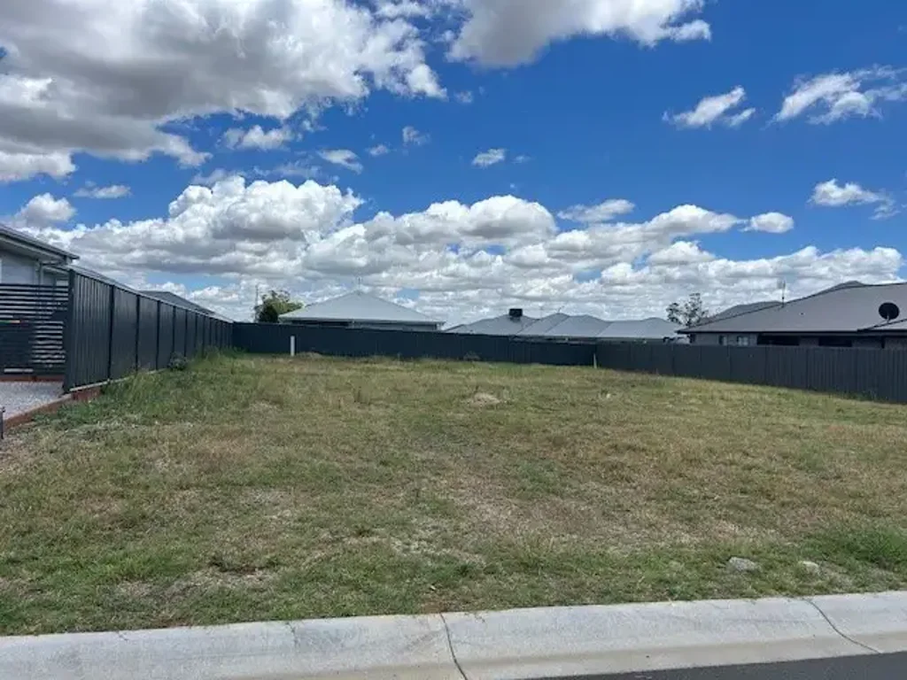 4 Angus Place, Tamworth, NSW 2340