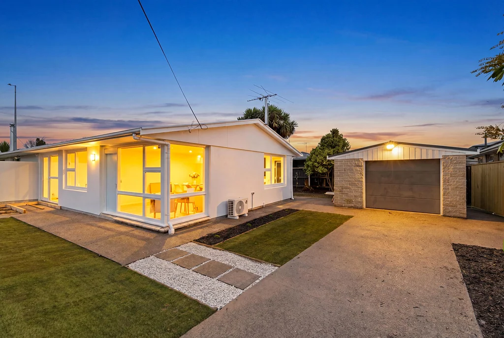 Shirley 3Zimmer July Move Locked in, Must be Sold on Auction Day!