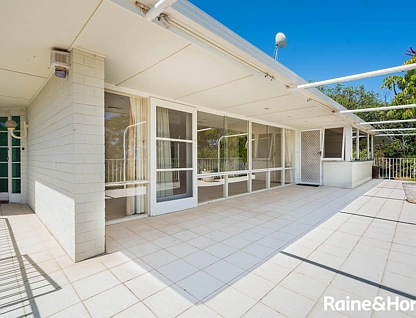 32 Ridgehaven Drive, Bellevue Heights, South Adelaide, 4房, 2浴, House
