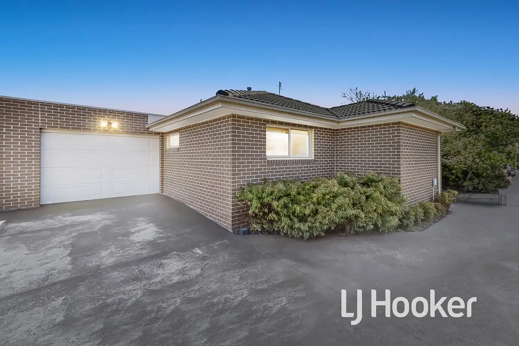 6 Clayton Road, Cranbourne, VIC 3977