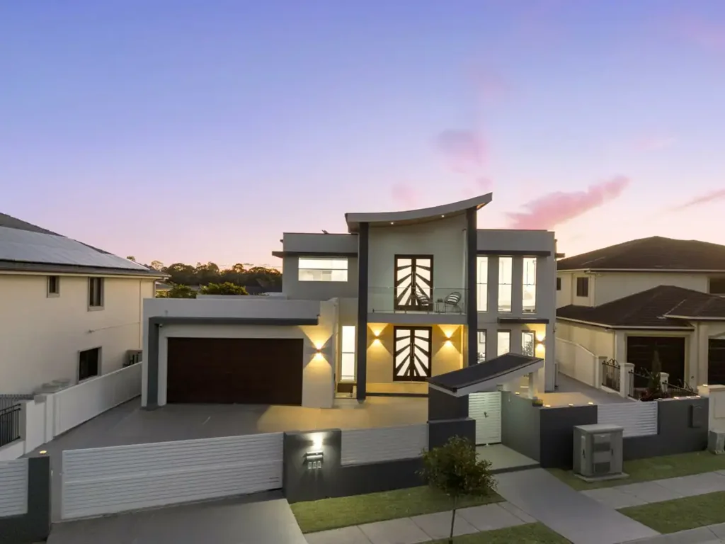 Stretton 7chambre Architectural Grandeur - An Elite Entertainer for Deluxe Family Living
