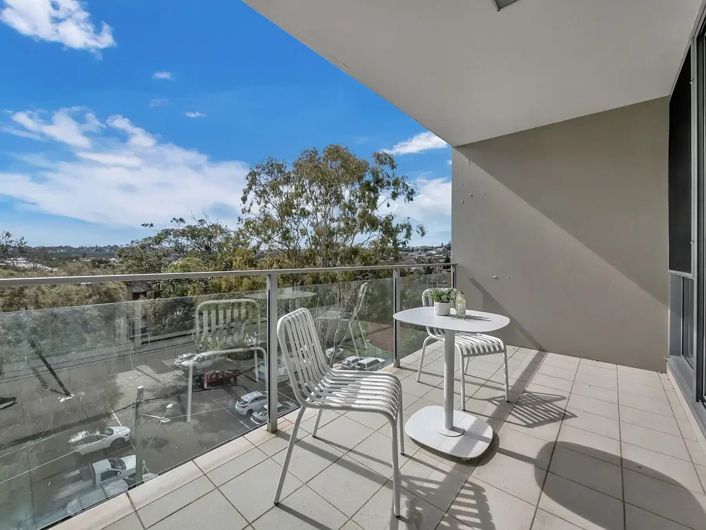 Maroubra 2Phòng ngủ North Facing Split-Level Living with Generous Proportions
