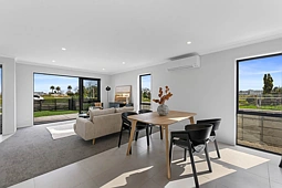 6 Paapaakiri Loop, Takanini