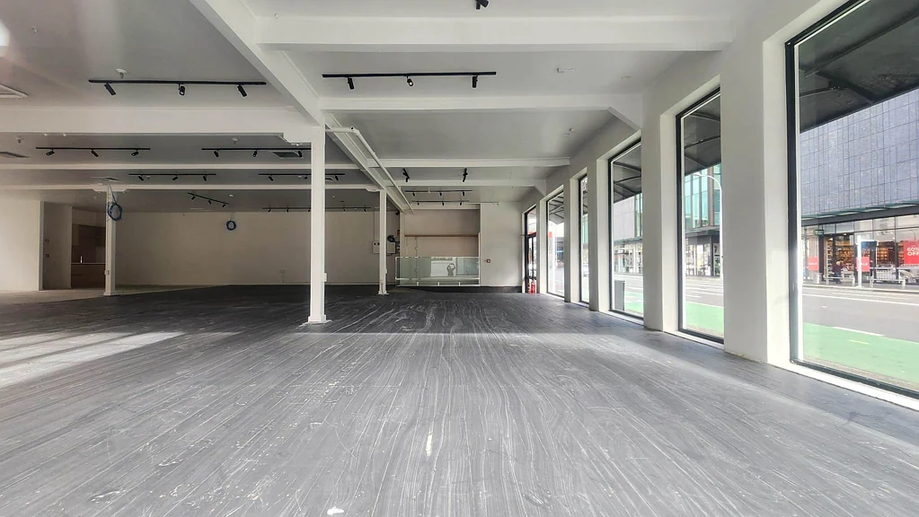 Newmarket STAND OUT RETAIL OFFER ON BROADWAY