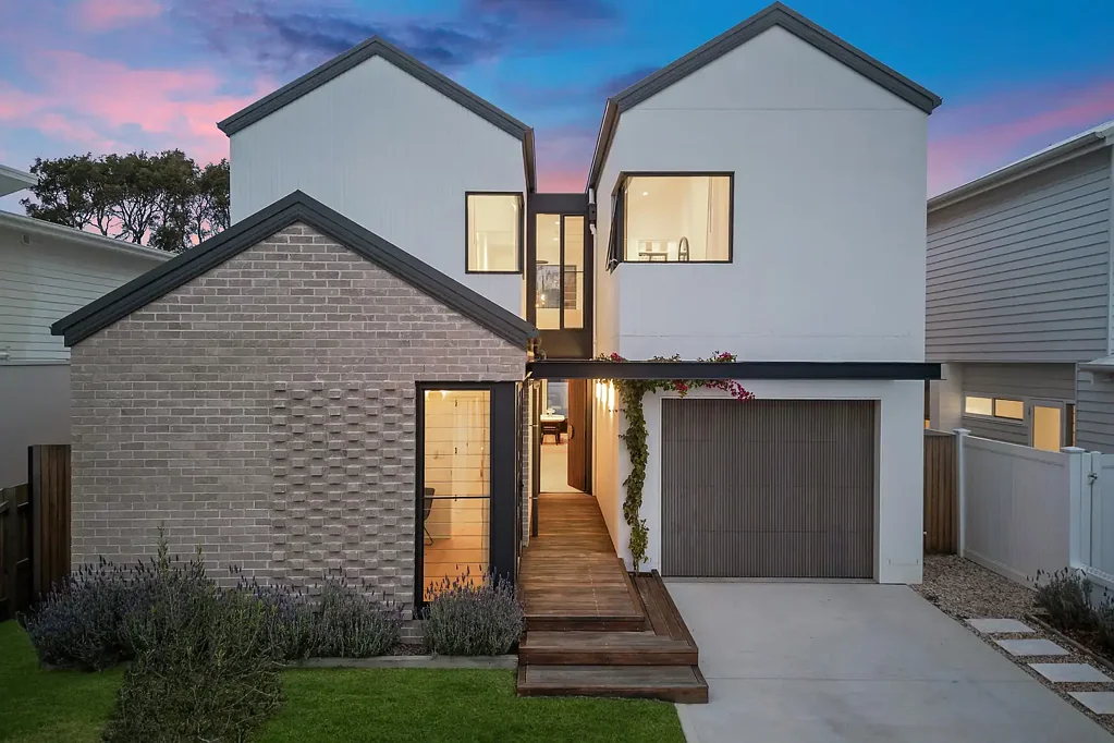 Shelly Beach 4房  Luxury and lifestyle just 300 metres to the beach