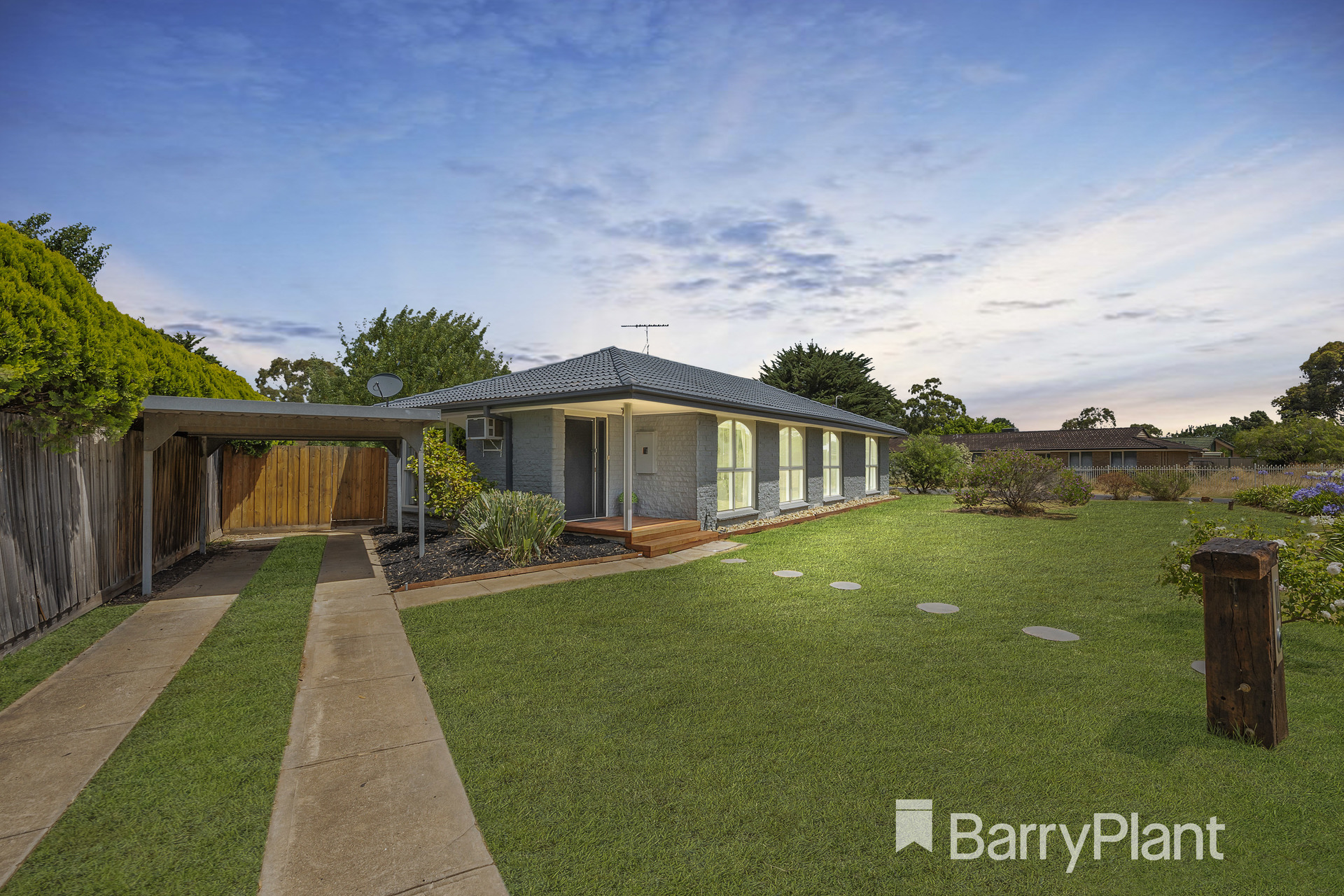 9 LINLITHGOW WAY, MELTON WEST VIC 3337, 0 Schlafzimmer, 0 Badezimmer, House