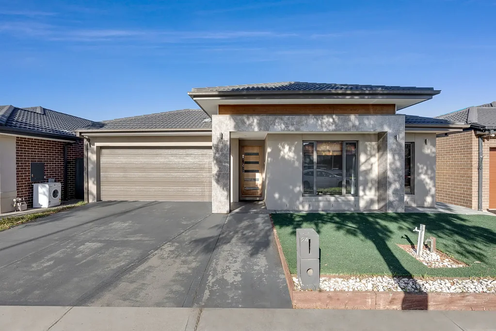 Modern Family Living  with Solar panels!
