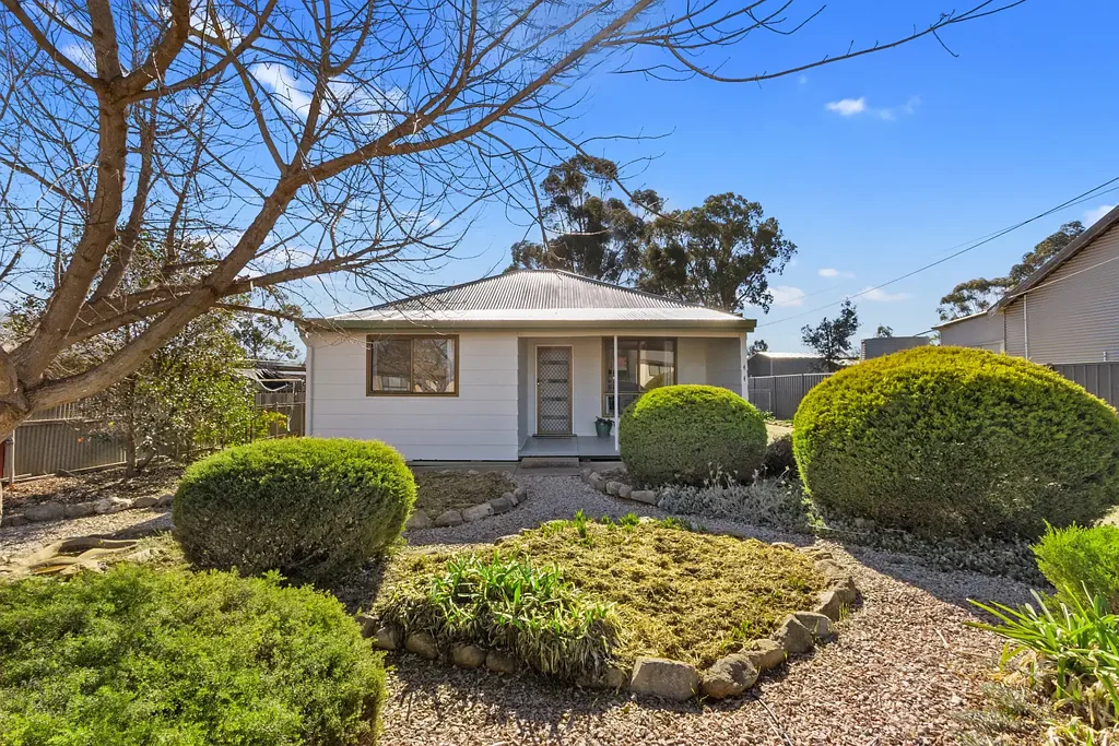 9 Margaret Street, Jamestown, SA 5491