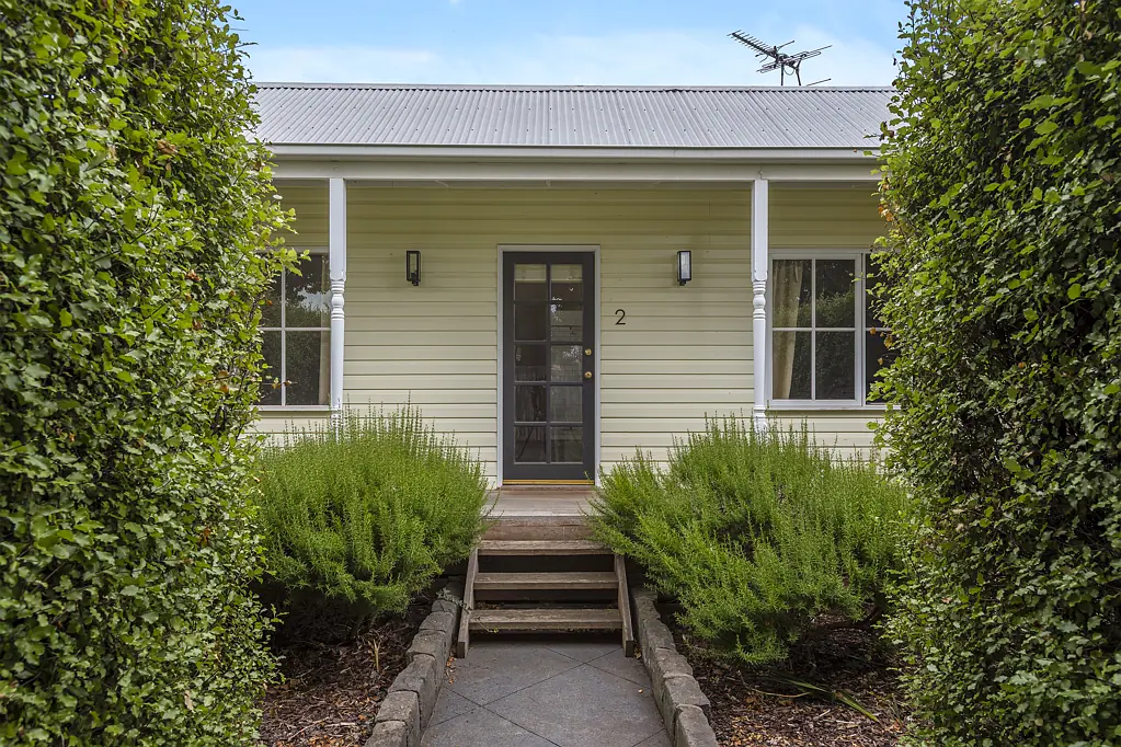 2/52 Stawell Street, Romsey, VIC 3434