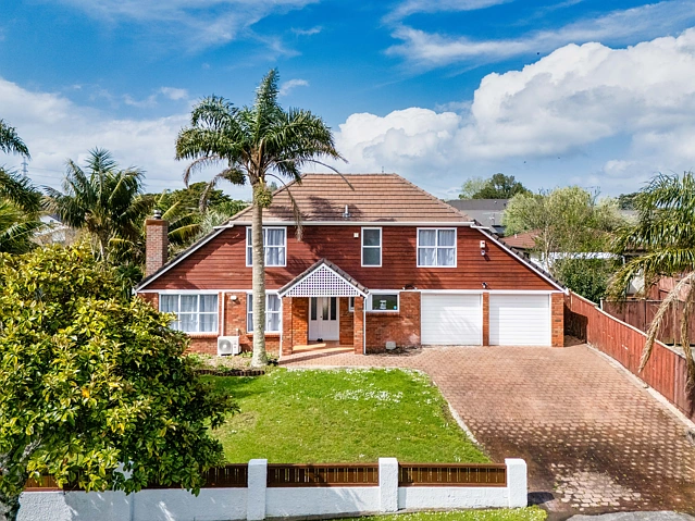 3 Charles Prevost Drive, The Gardens, Manukau City