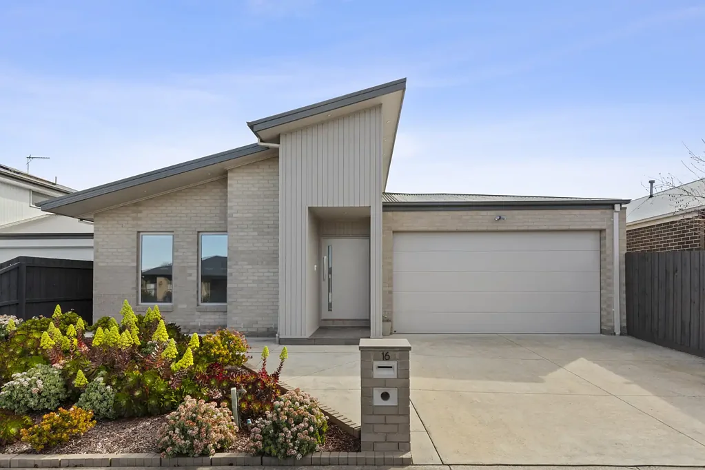 Grovedale 3房  An Impressive Home of Space and Style