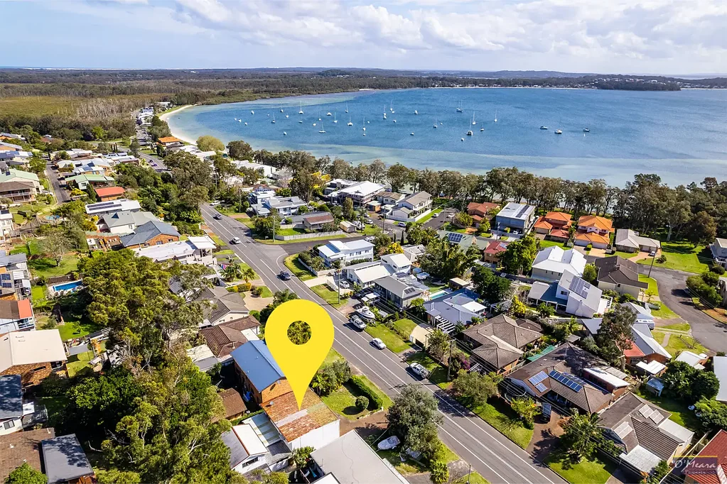 Corlette 7房  UNIQUE INVESTMENT OPPORTUNITY NEAR THE BEACH