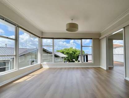 1-4305 Great North Road, Glendene, Waitakere City, Auckland, 5房, 2浴, 整租独立别墅